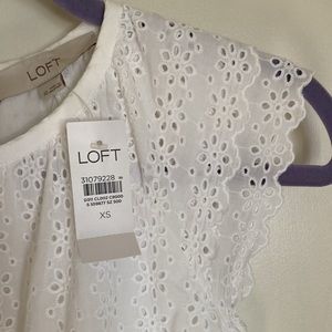 🩵 BUNDLE ITEM Loft eyelet top